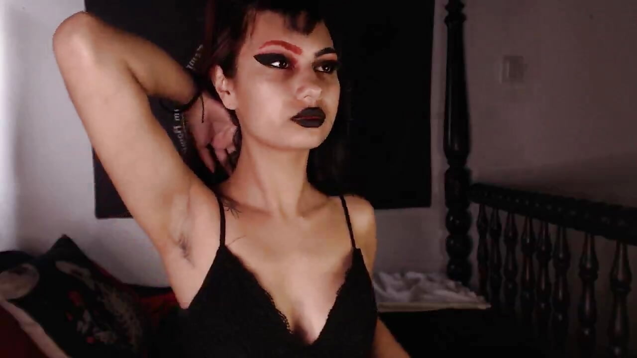 Little-Lucifer's Sex Video Gallery - Shaving my armpits