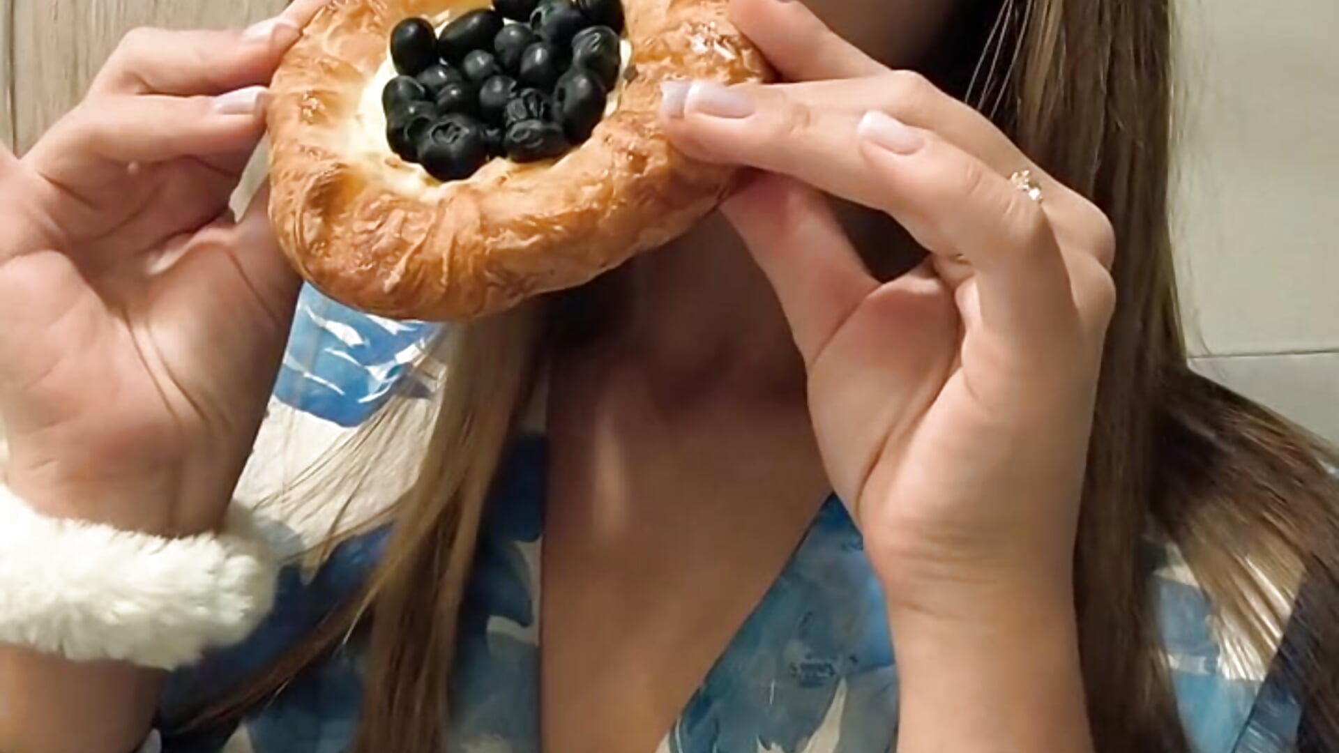 Tasty!😍😇💖🔥 - AliceBrayan主播的视频