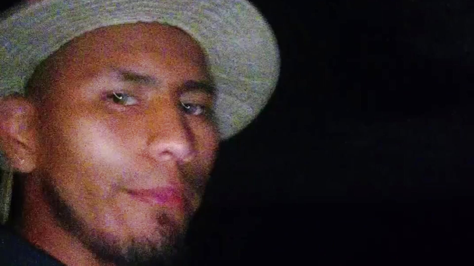 Трендове відео  707 вебкаммоделі Aay_Santiago