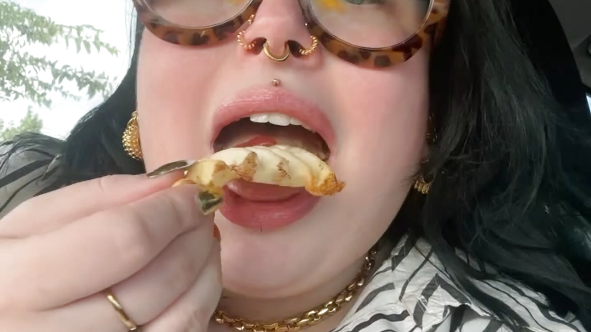 Big bites - video by MissBika cam model