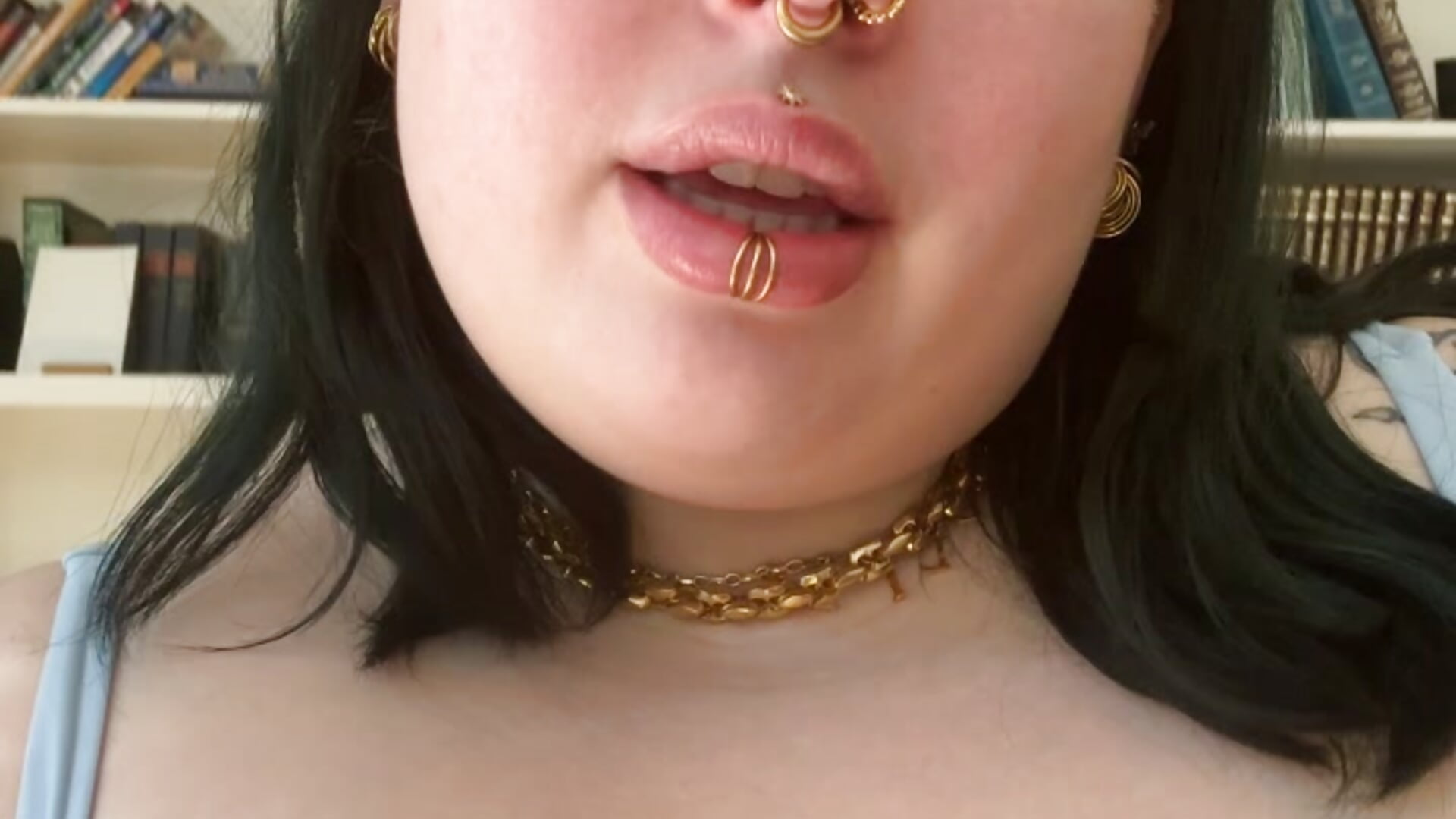 Im live - video by MissBika cam model