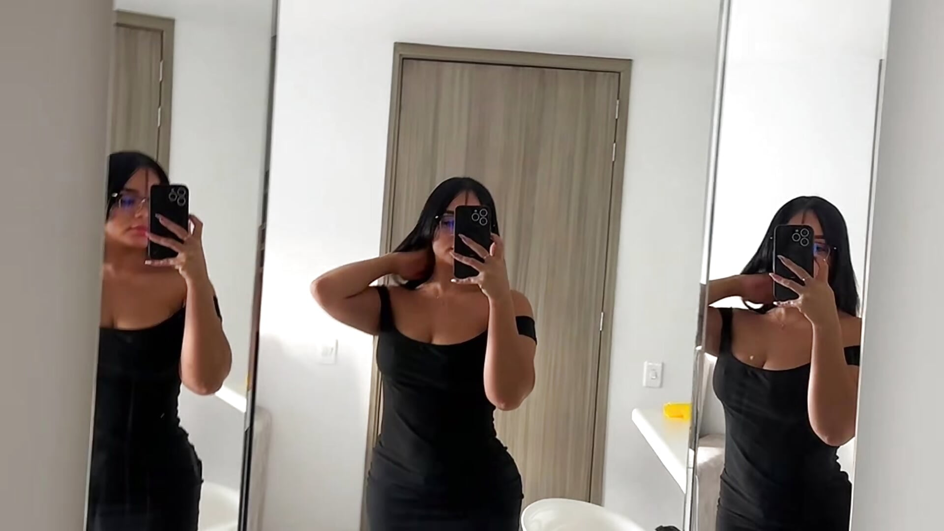 Too short… just the way you like it 😈 - video by CamilleLynn cam model