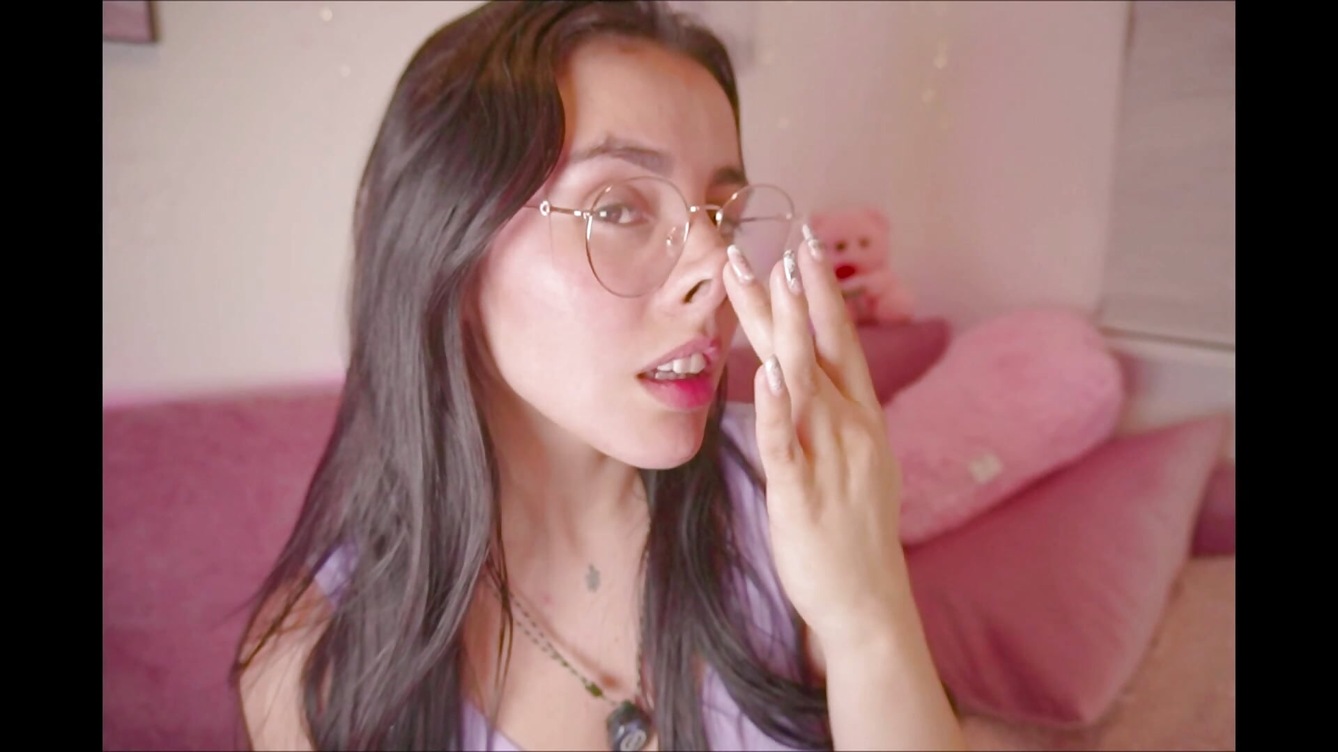 Piggy Nose Tease – Watch Me Play, Moan & Drive You Wild - video by leila_petitee_ cam model