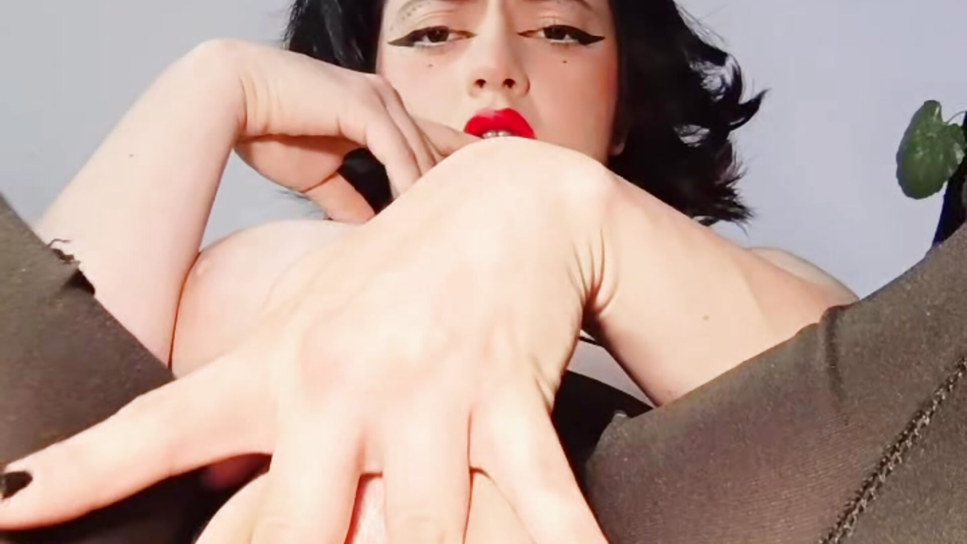 mmmm Lin – видео вебкам-модели Lin-cute