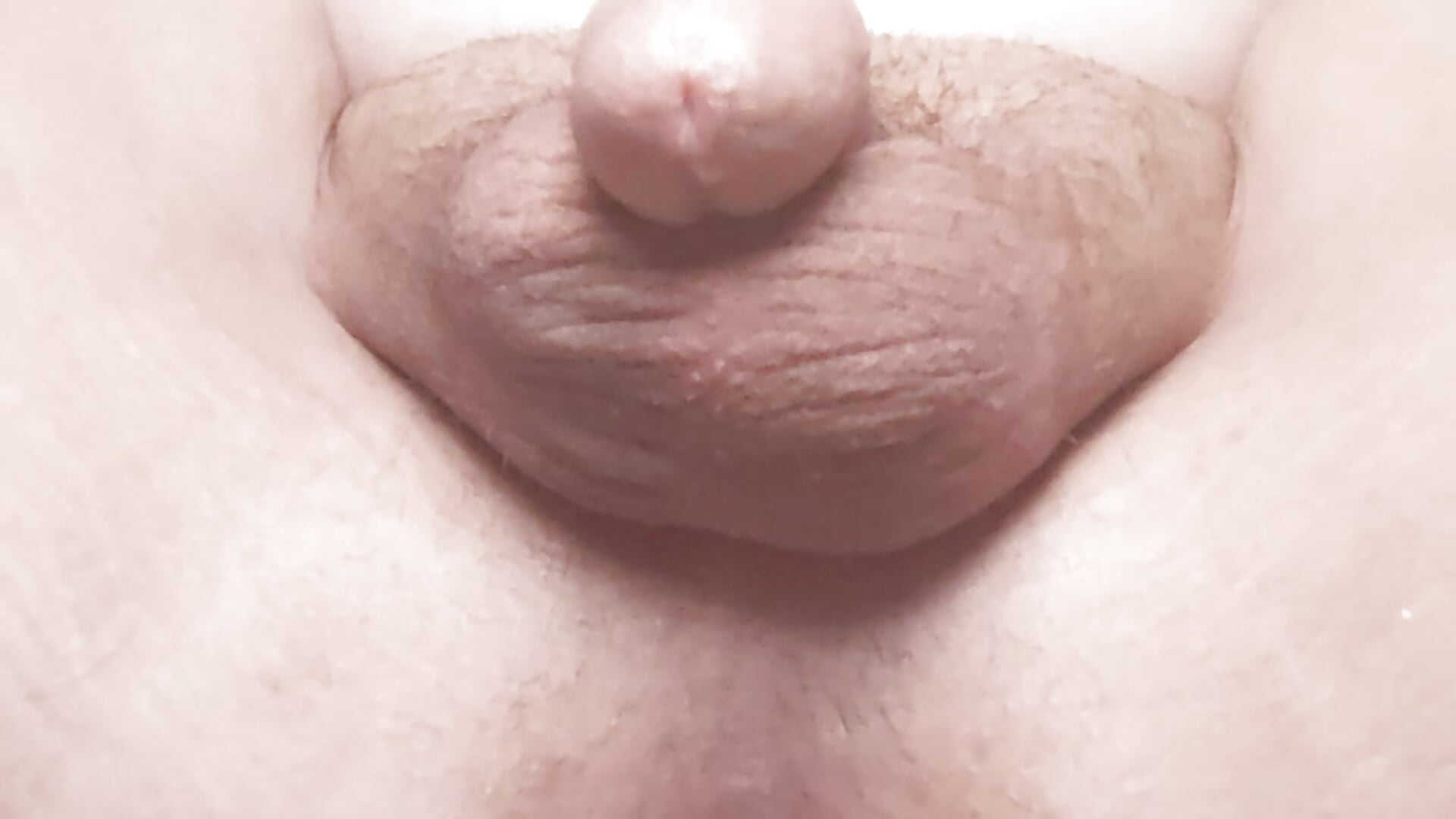 Play time – video af imjoshiiD cam-model