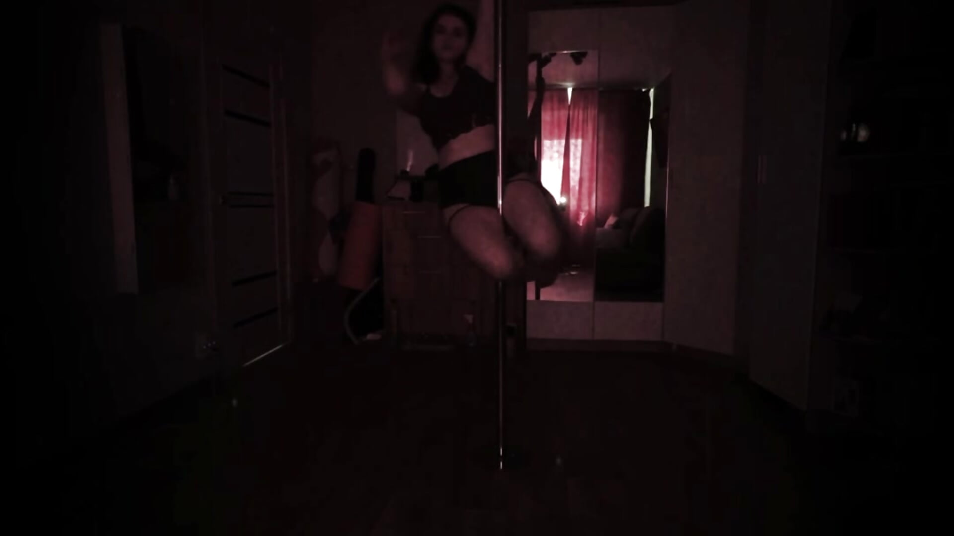 hey beat us, we fly You floated to the skies, but you were lowered to the ground And with a wounded - відео від вебкаммоделі Lora_Secret