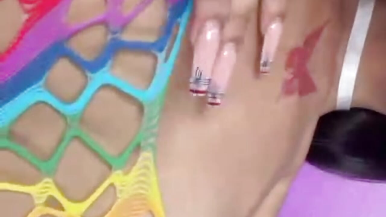 body tour - video by valery_yepes cam model
