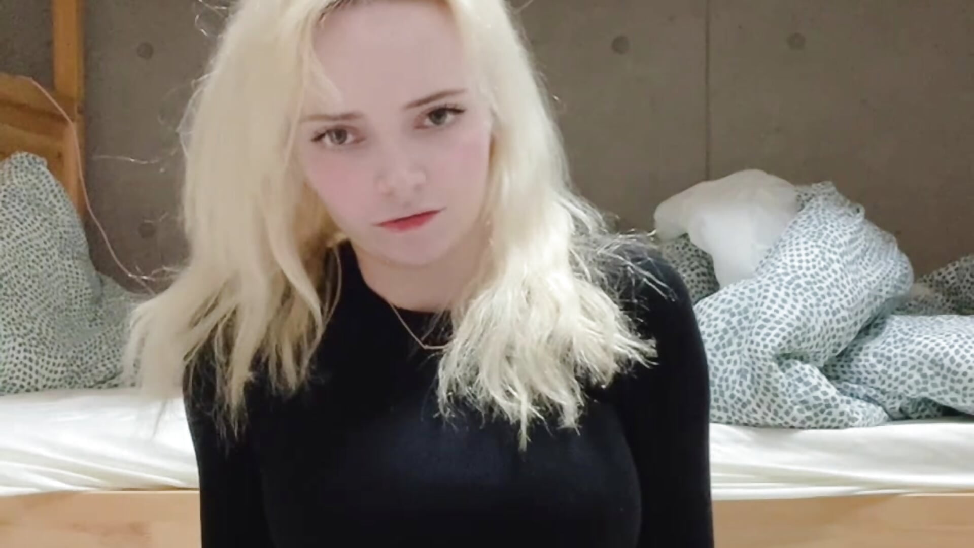 Masturbieren in der Jugendherberge – video od webkamerové modelky Amber_Kawaii