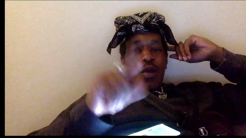 profile-intro-video-1775690896 - video by Guiltee cam model