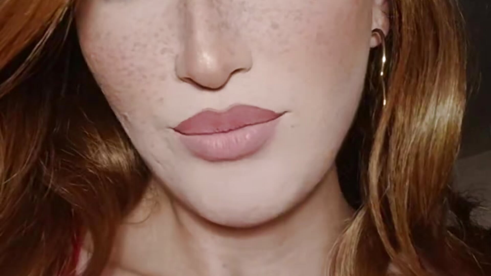 Lady in red - video by Jiafei69 cam model