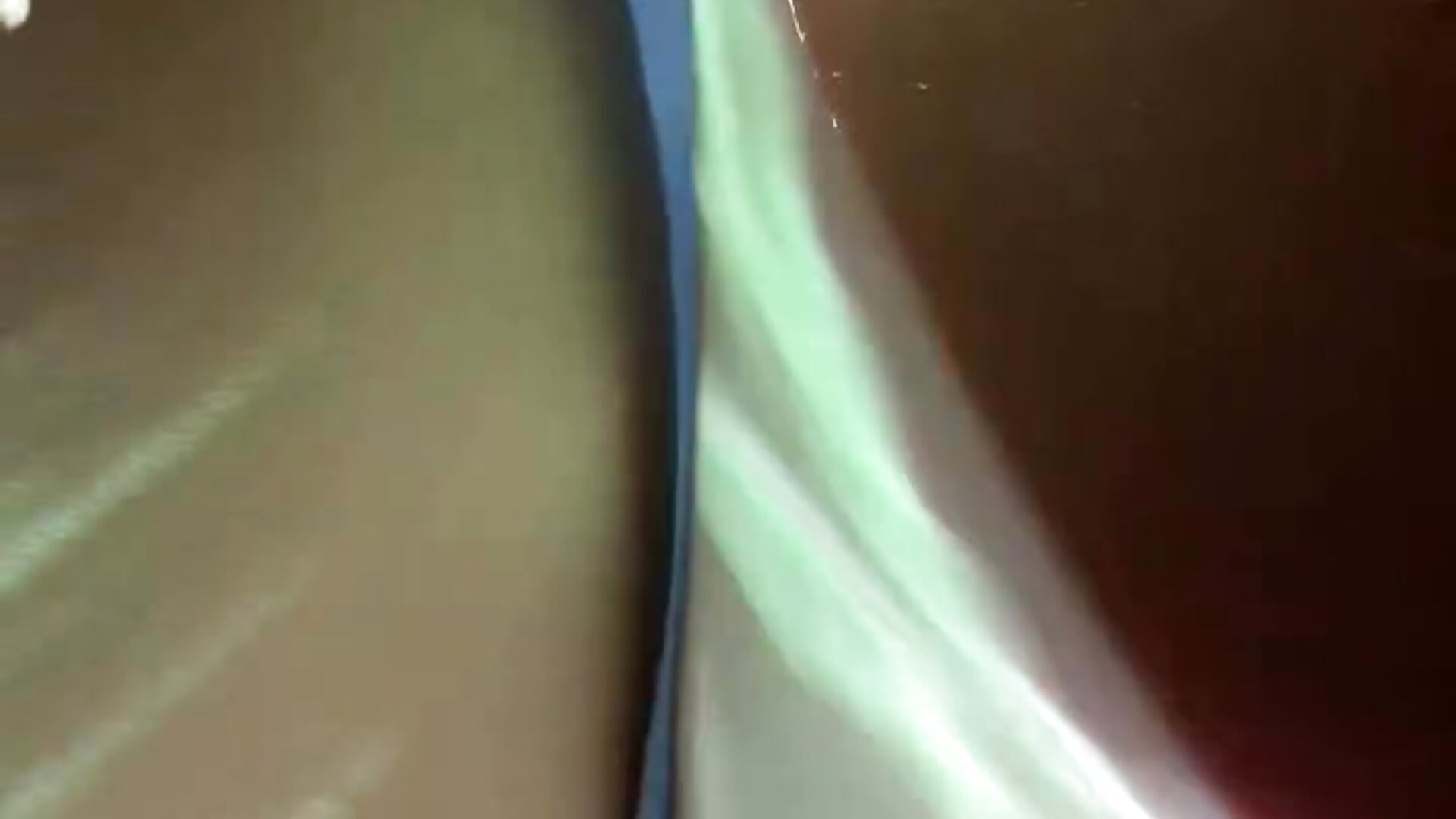 Reach out and touch me－カメラキャストのSilkenSundariの動画