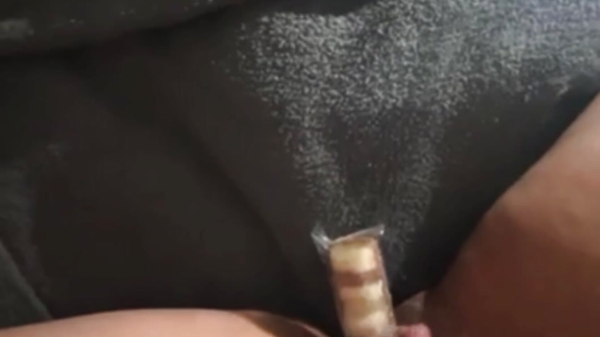 TWIX/BUENO/LAIT/SQUIRT — filmik queenlo_xxx, modela(-lki) na kamerkach