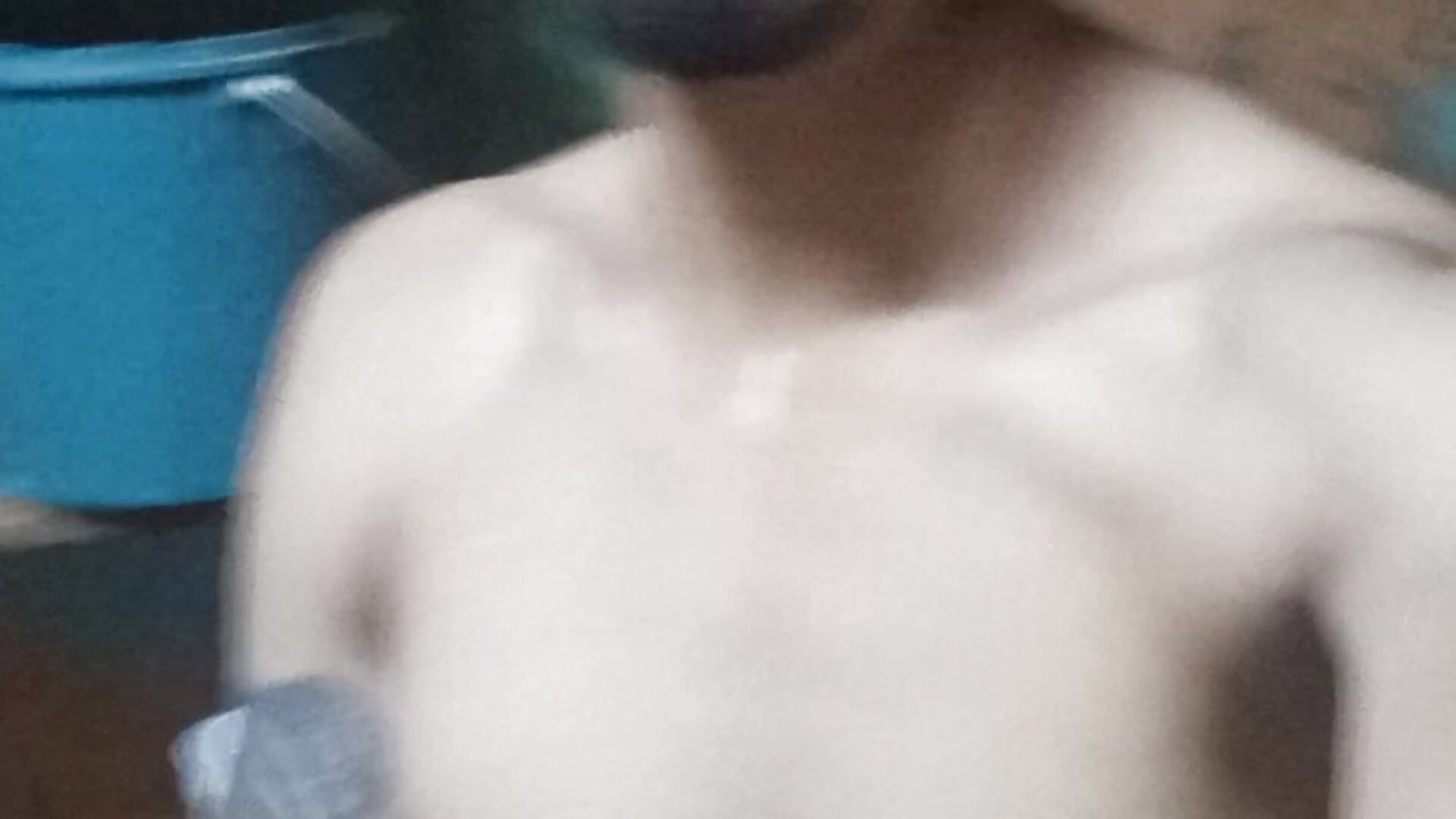 En mi baño - video by Menpolla_hot cam model