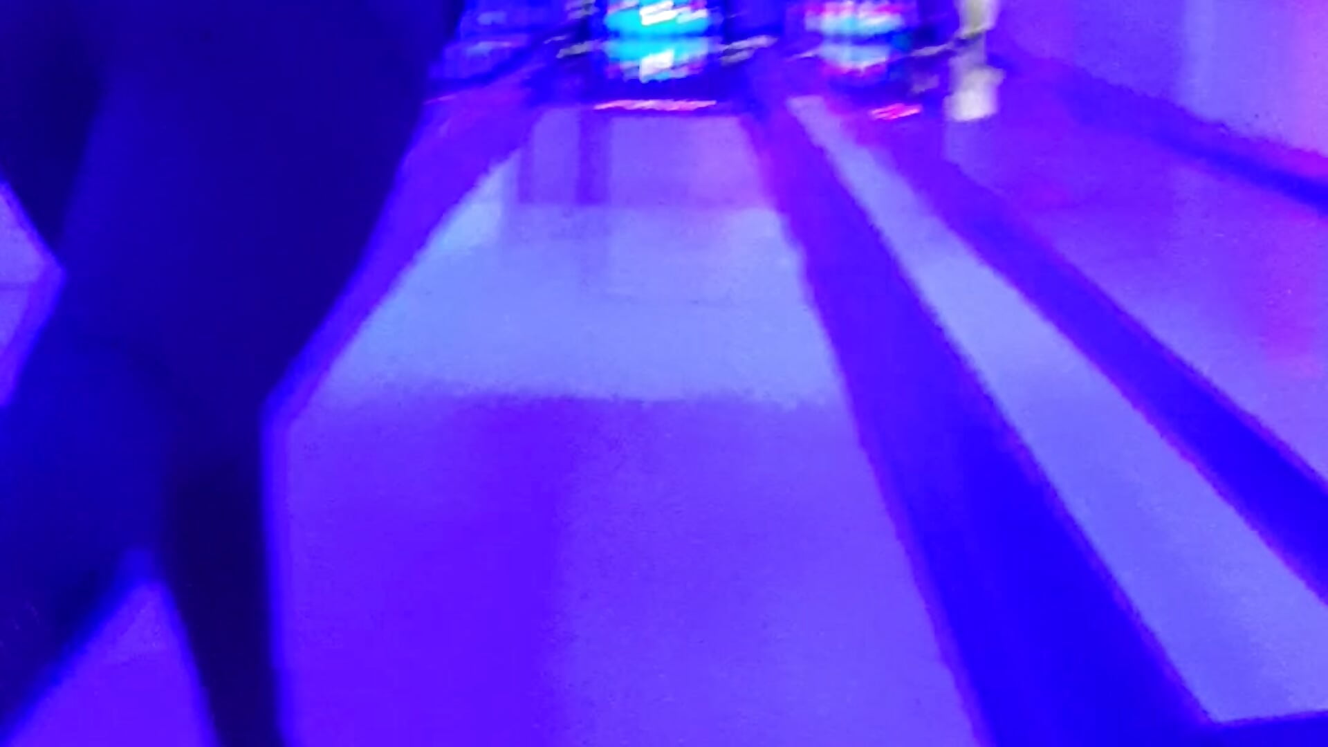 juego de bolos - video by alphalife cam model