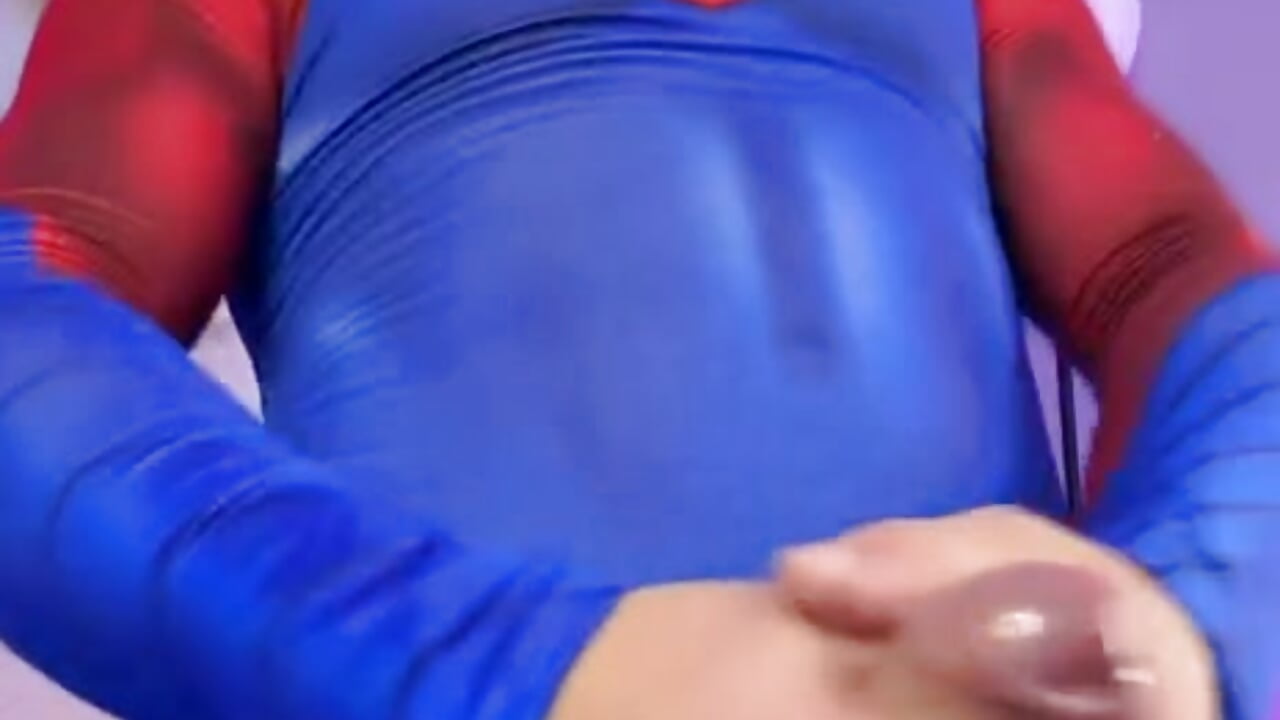 Cock supergirl