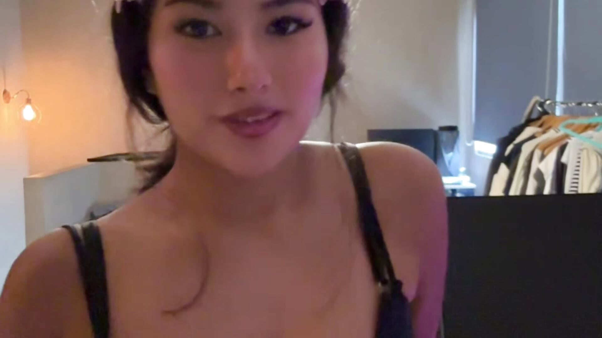 tiktok✨✨✨ - video av princesschini cam-modell
