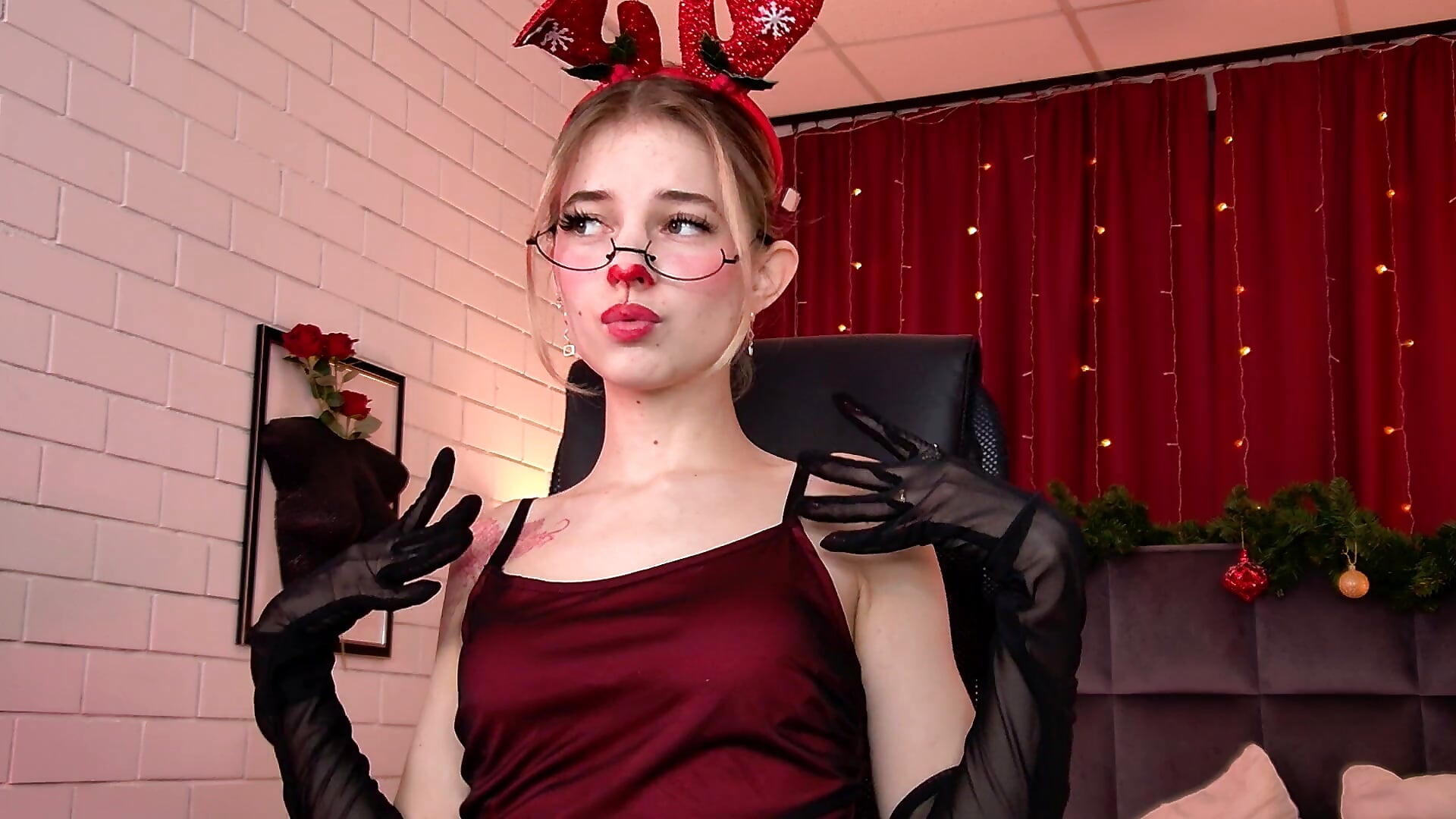 Last Christmas, I gave you my heart. - TinaDavil 캠 모델의 동영상