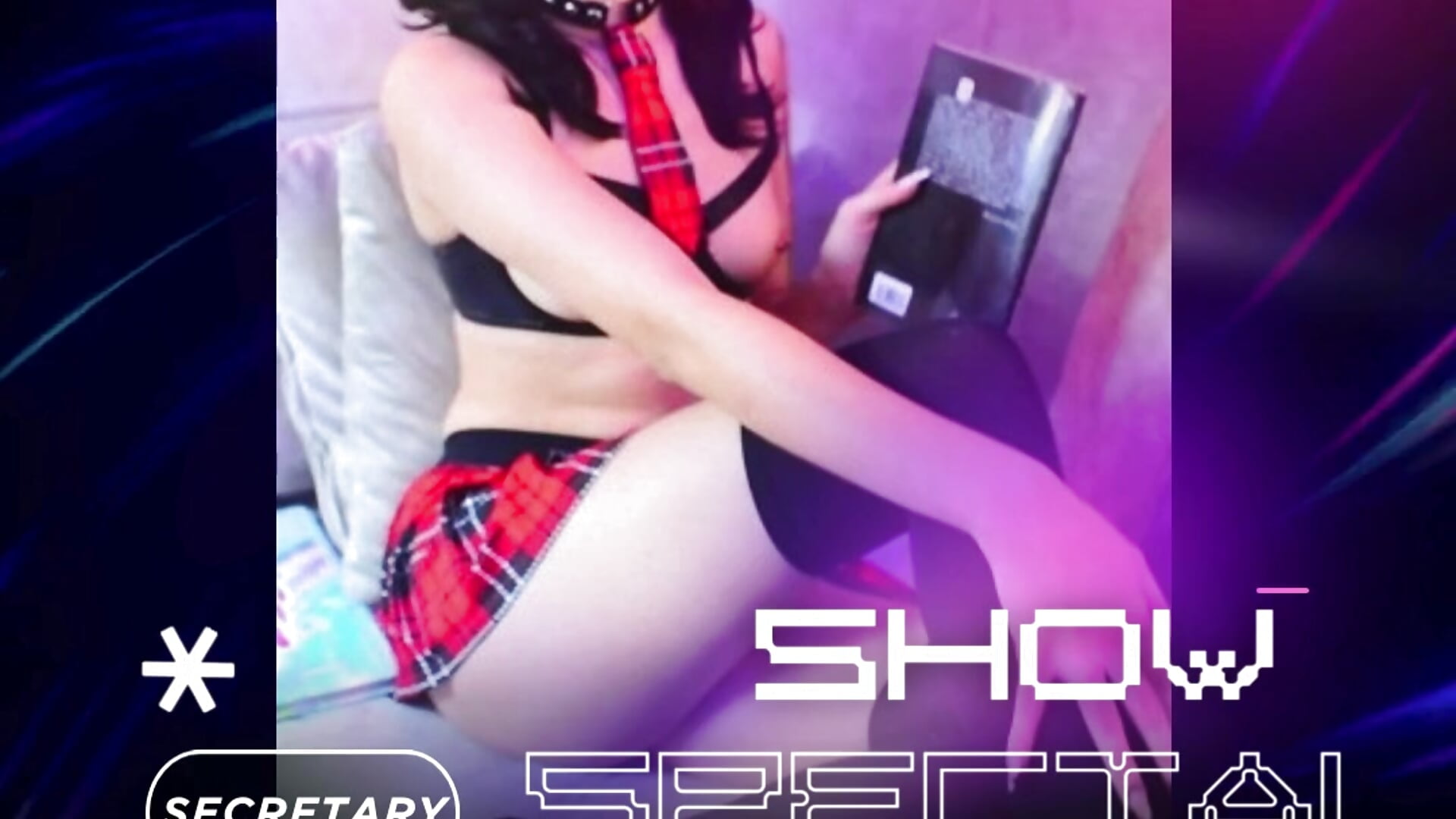 Hey babe... just a heads up 😘 Tomorrow – Friday, May 16th – I’m doing An special shows! - video by Ginger_Foxy cam model