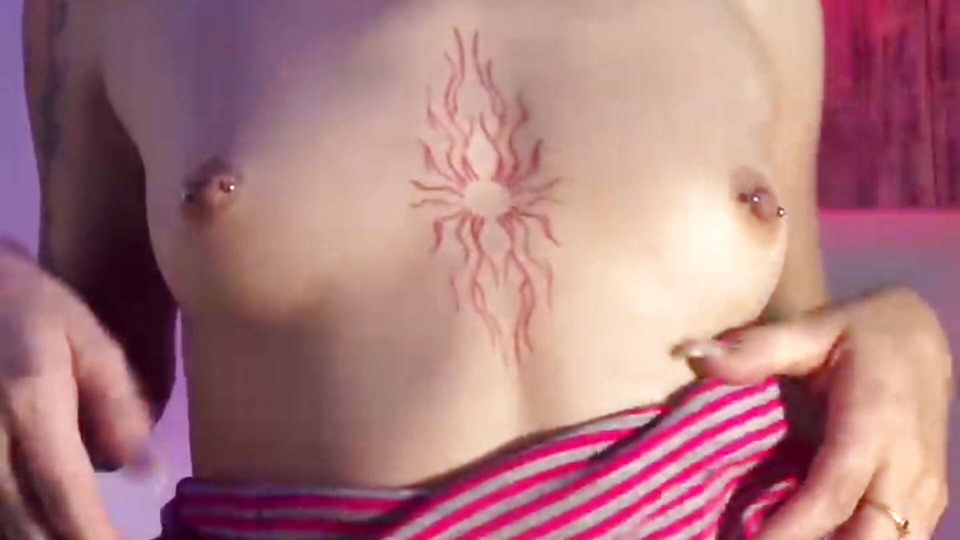 Soft, round, and begging to be touched - video by Ginger_Foxy cam model