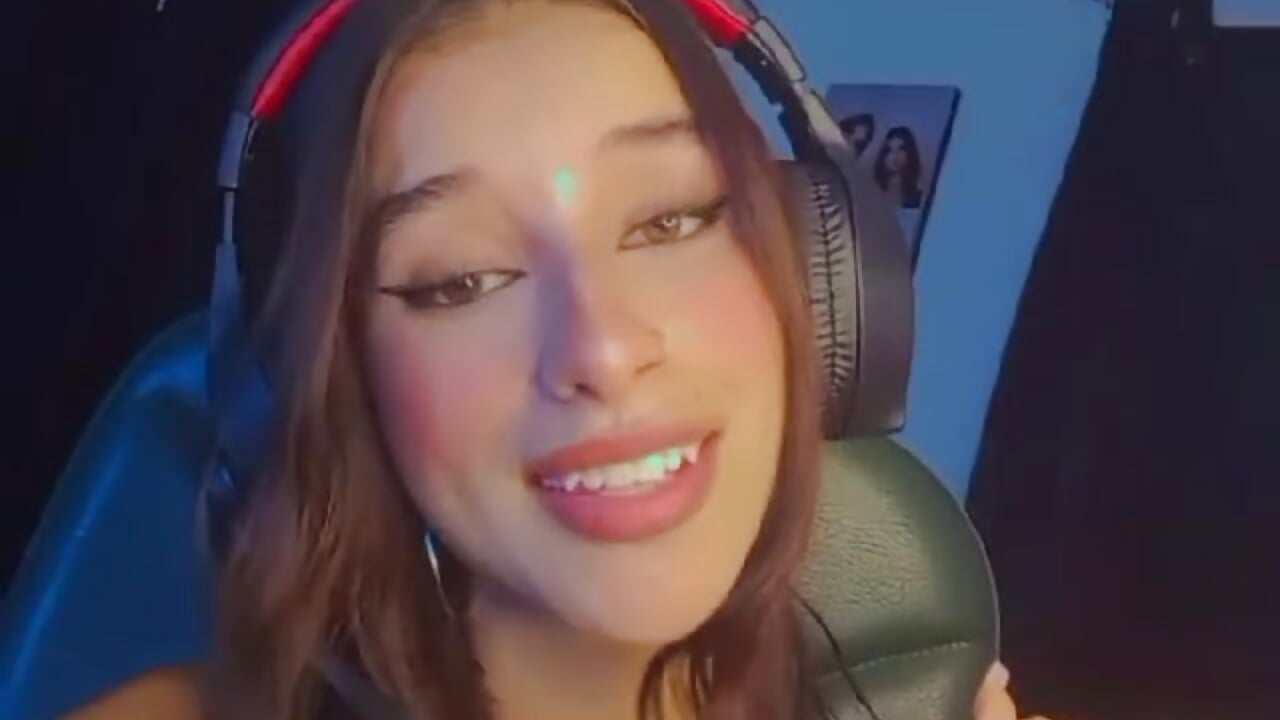 Camila :) - Camilavill adlı kamera modelinin videosu