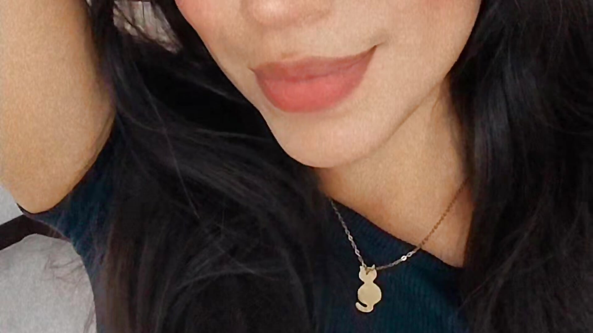 Latin girl ❤️ - video by EmiGomez_ cam model