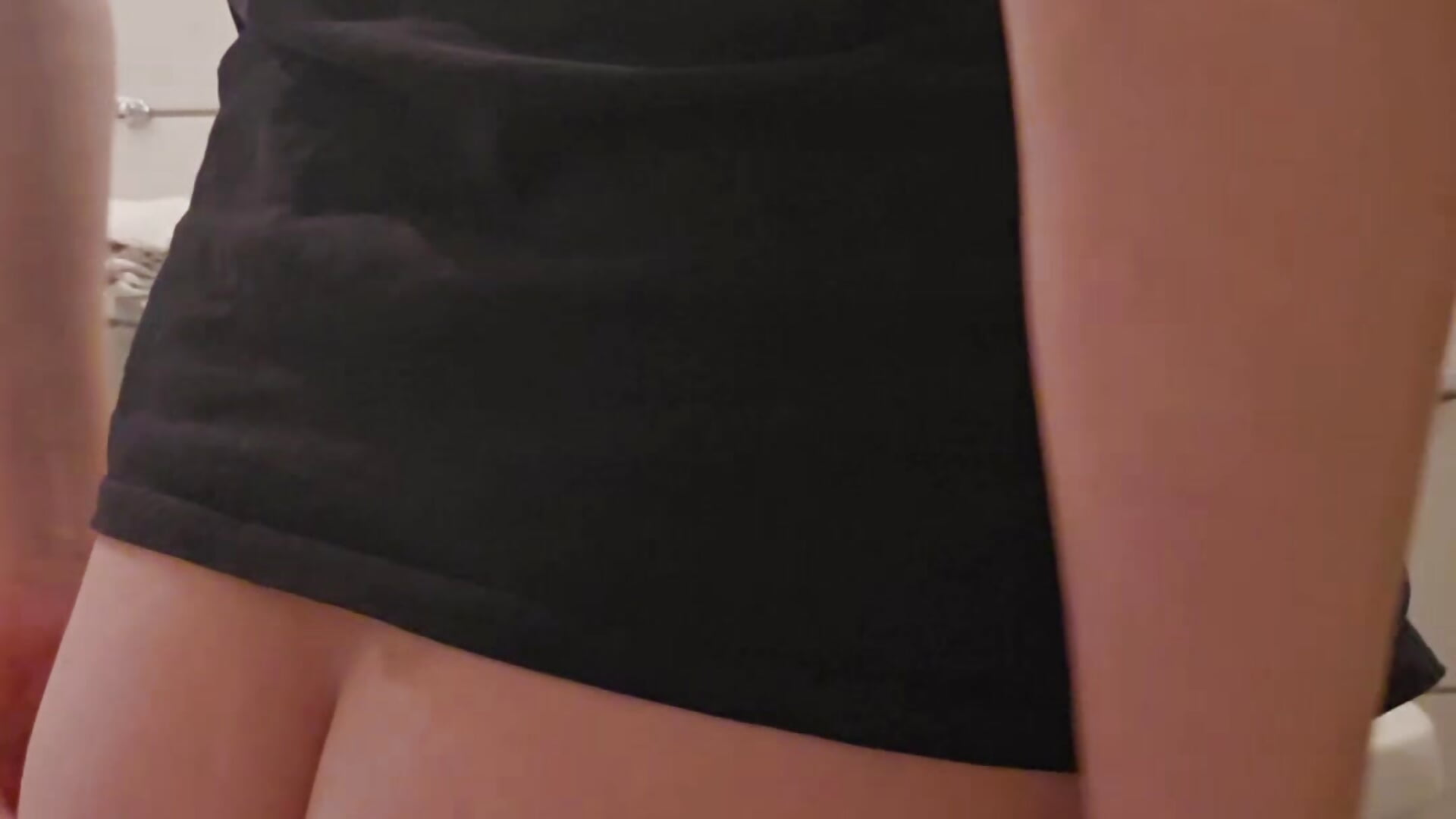 Mit nem Arsch geilen Gruß wünsche ich Dir einen guten Start in den Dienstag! 🤪😏🍑😍 - video oleh model kamera MarieSkyler_