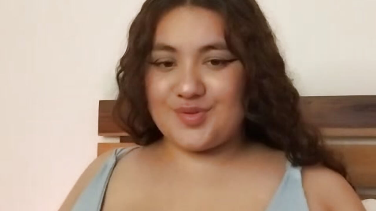 provocation - video by nadine_russo cam model