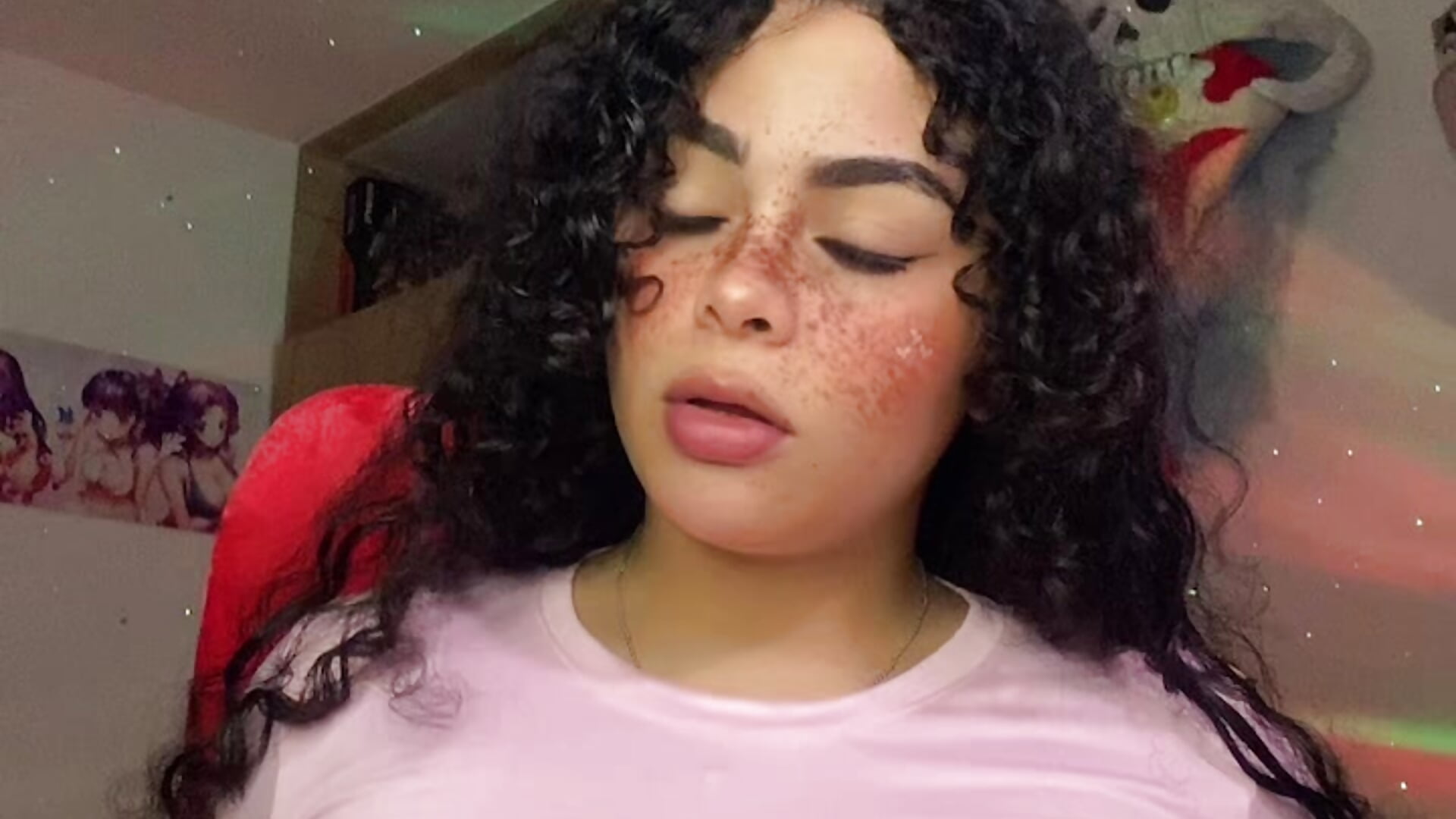 este o este?😏🍒✨ - video av Angels_Emily cam-modell