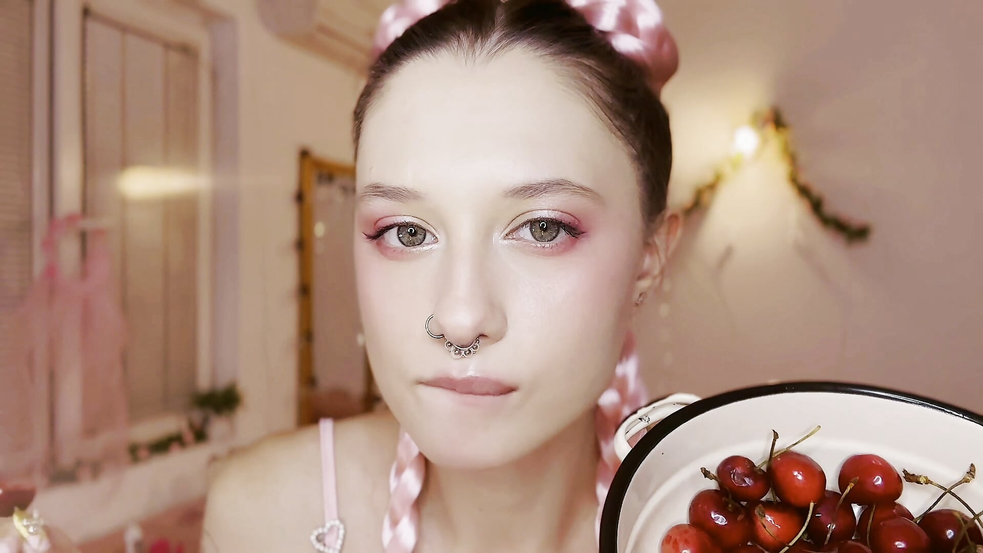 Tasty cherry - vídeo de la modelo de cam Jenny_darling_love