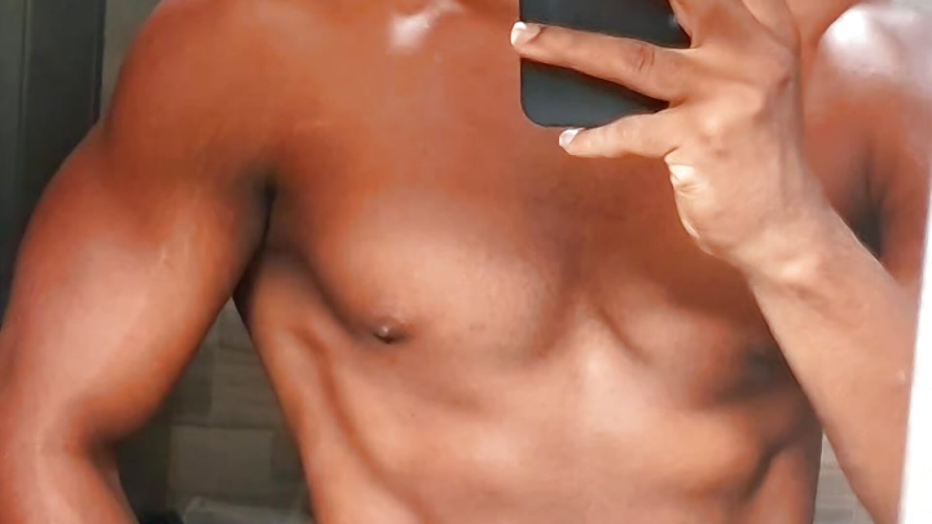 JamalMyst – popularni video modela na kameri 8258