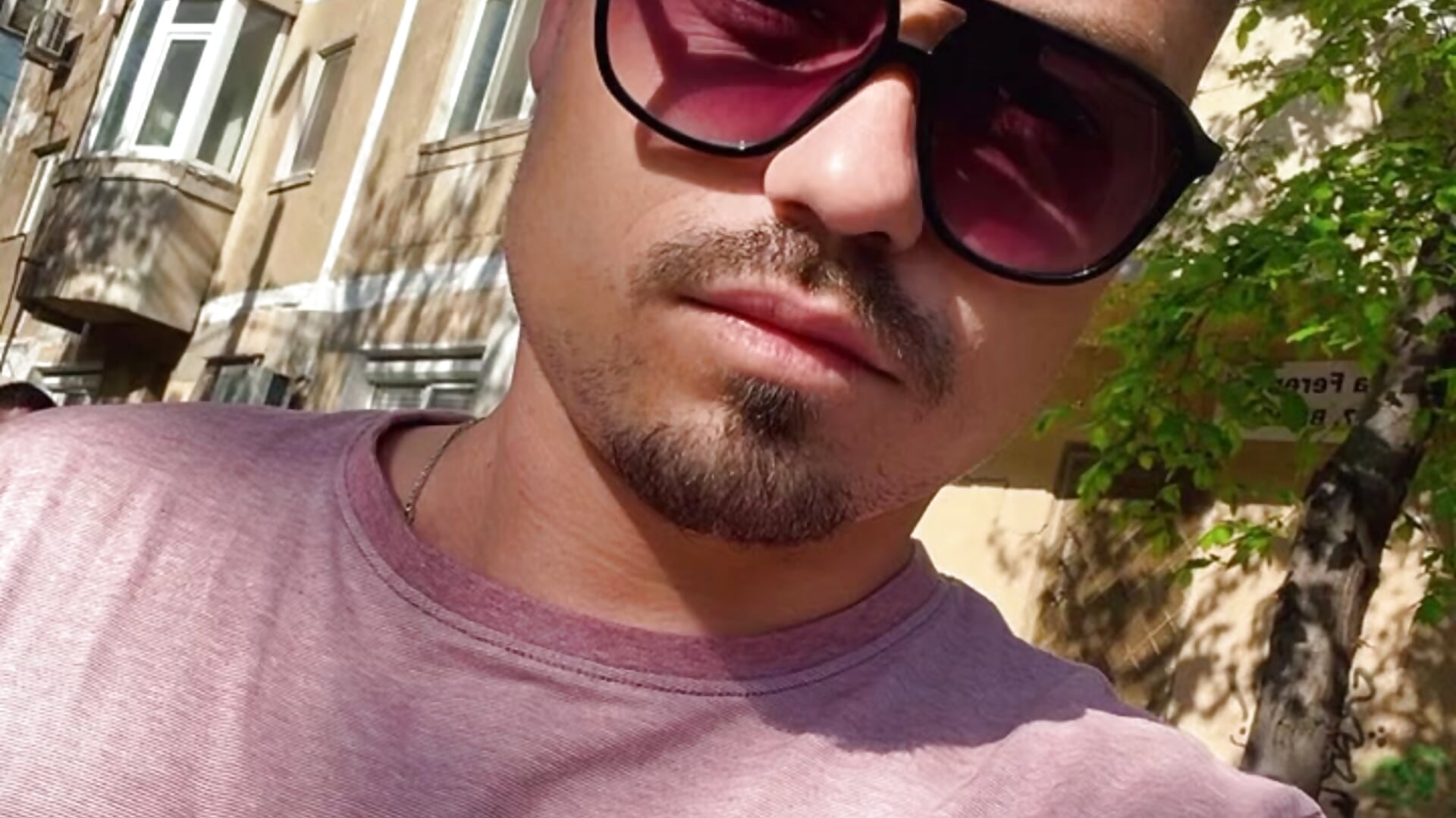 04775af5-9ade-4aa1-9625-63c029d1b4a9-1_all_3028 - video của người mẫu cam ionut_prince