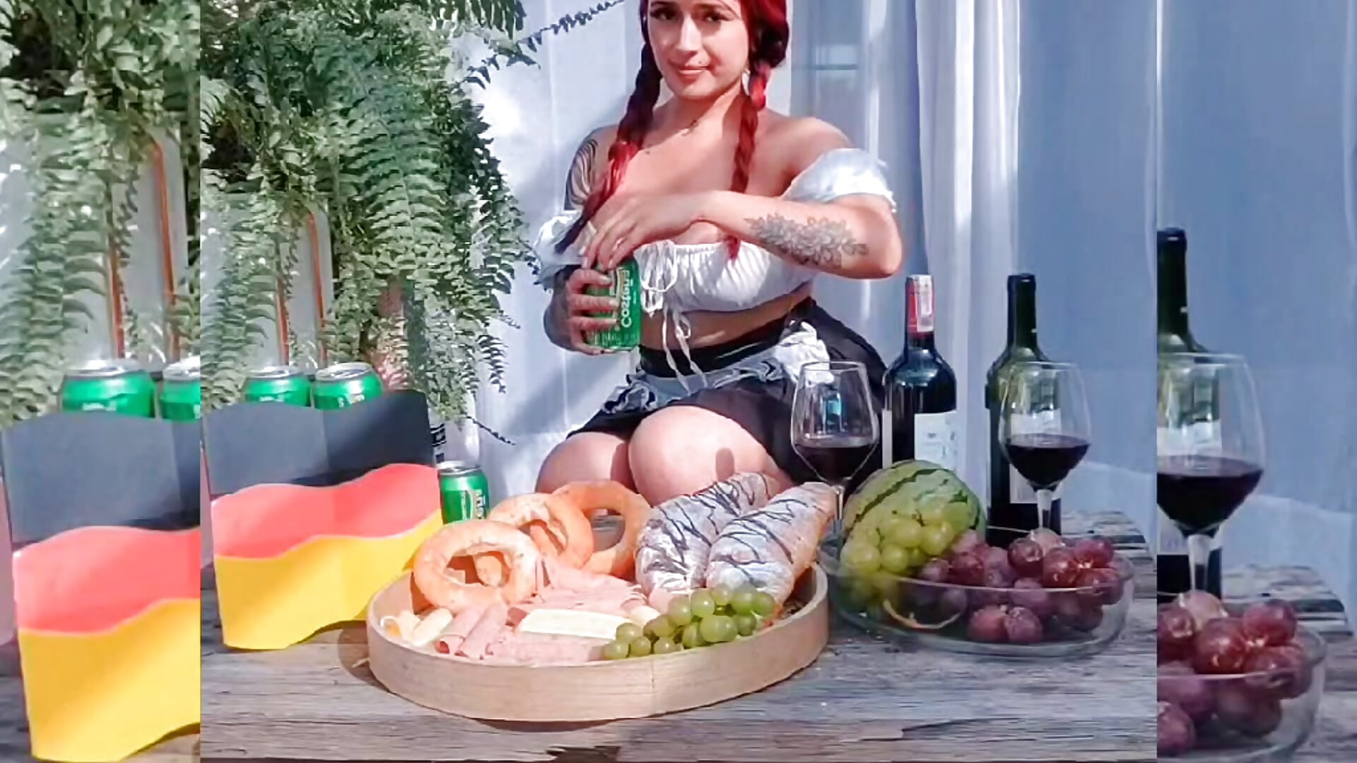 Spill all your liquid on my body Ocktoberfest - video van Paiige_peach cam-model