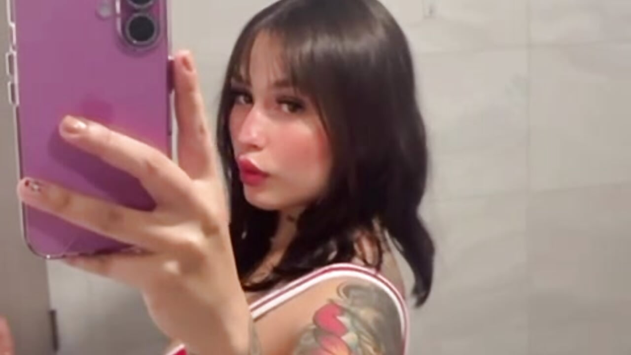 hey bbys you like my sexy outfit red - clip cu Kayla_stern_ model videochat