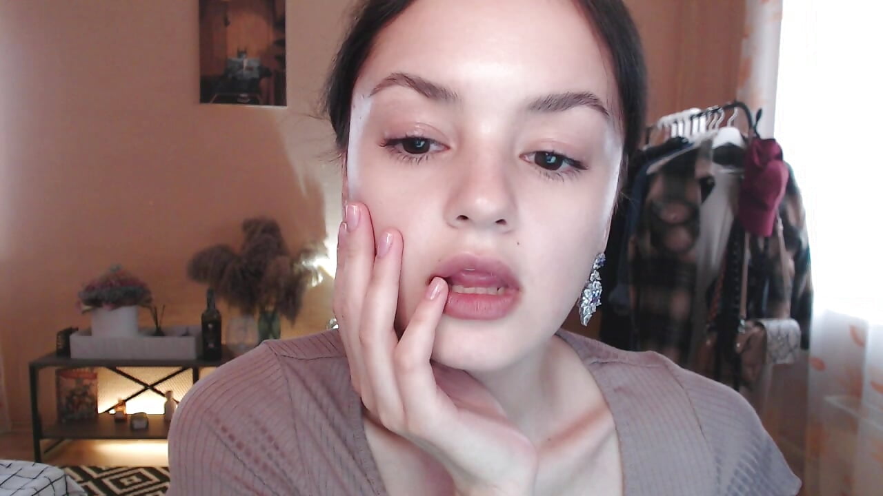 let's flirt? - video by CuteRuby99 cam model