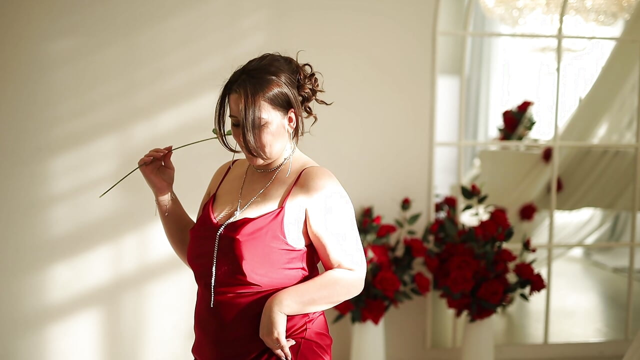 Rose - วิดีโอโดย MissBecca โมเดลแคม