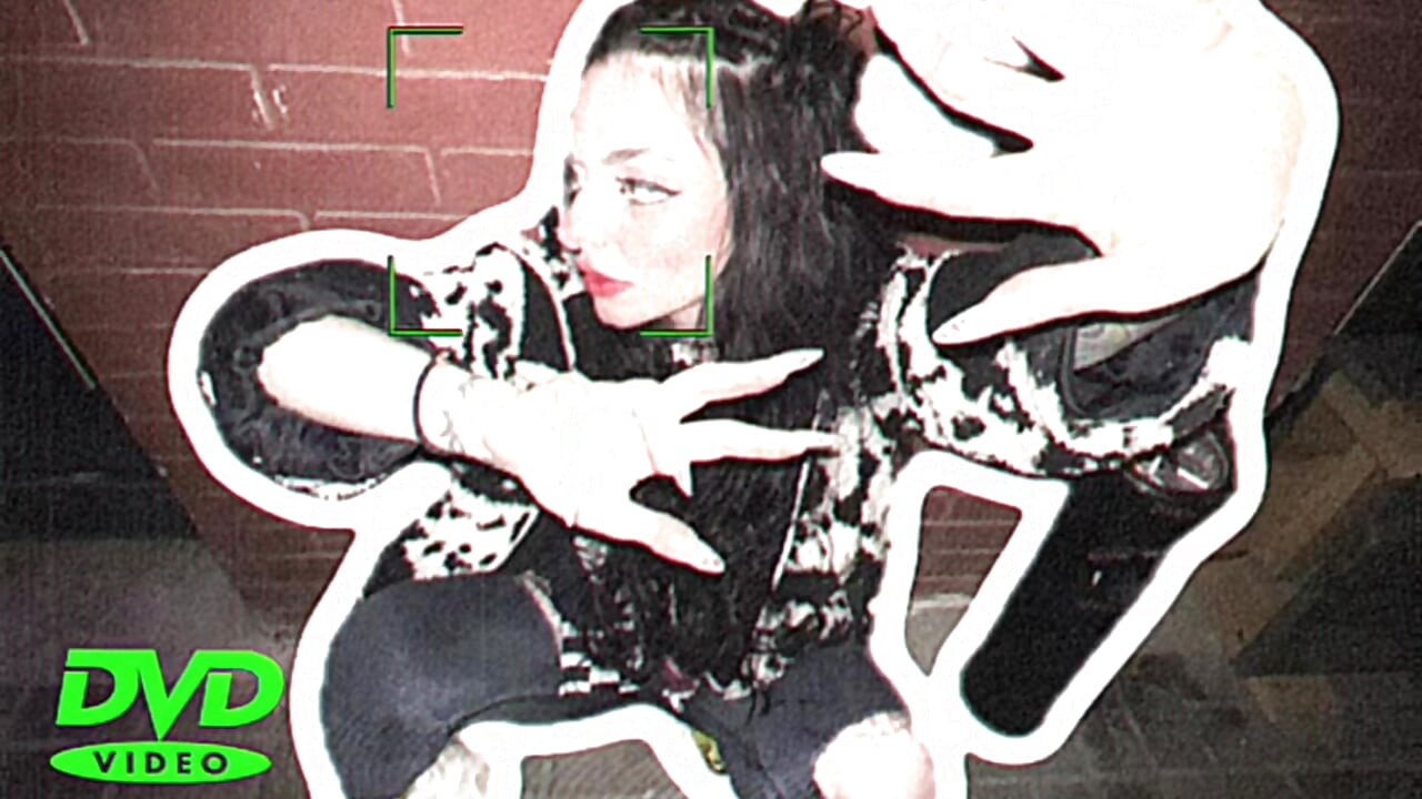 covёr - video by mollydoorsis1 cam model