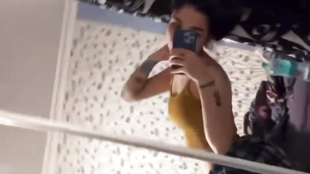 downside ups :0 - video by mollydoorsis1 cam model