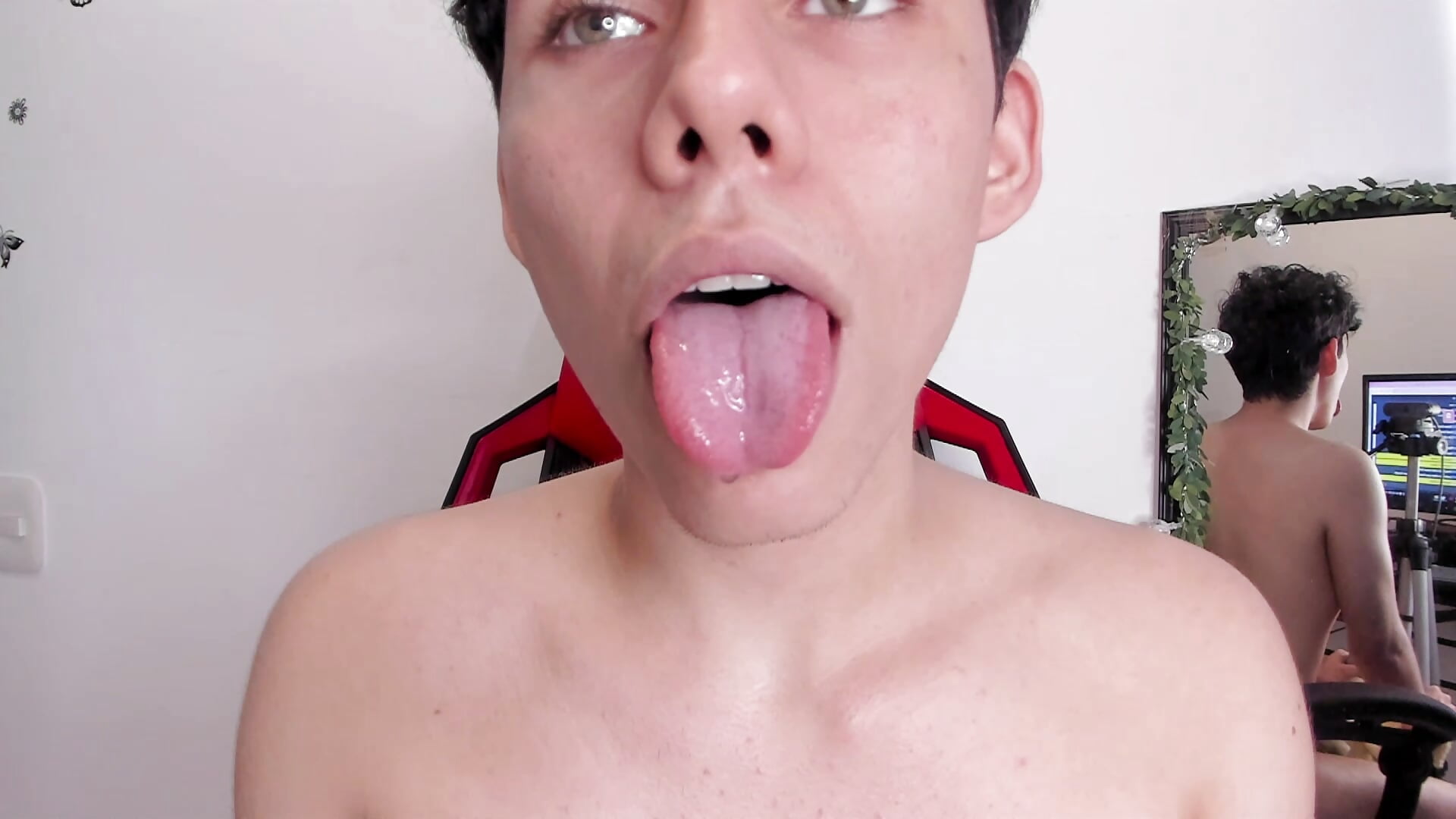 SPIT SHOW - vídeo de Naytoon__lex modelo de câmara