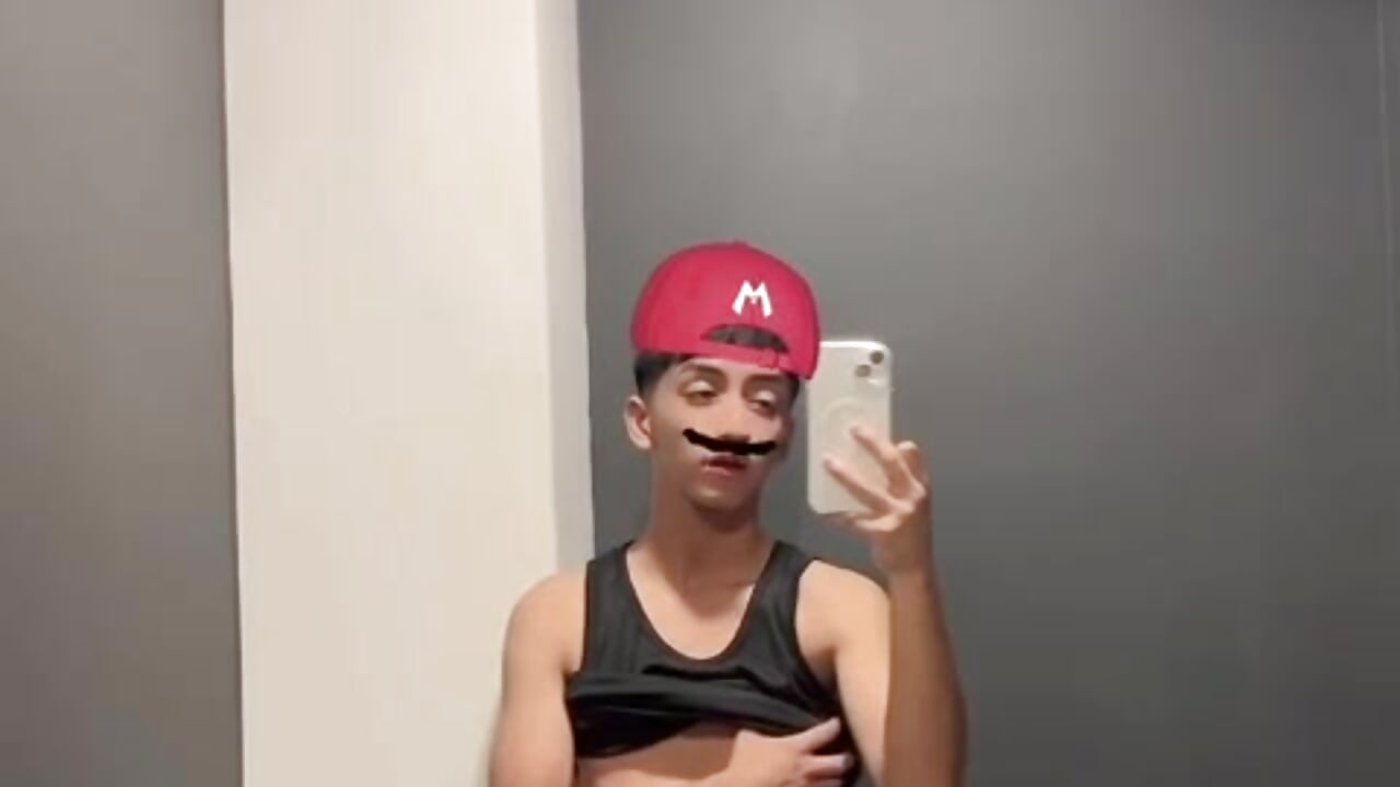 DO YOU LIKE MY BODY?