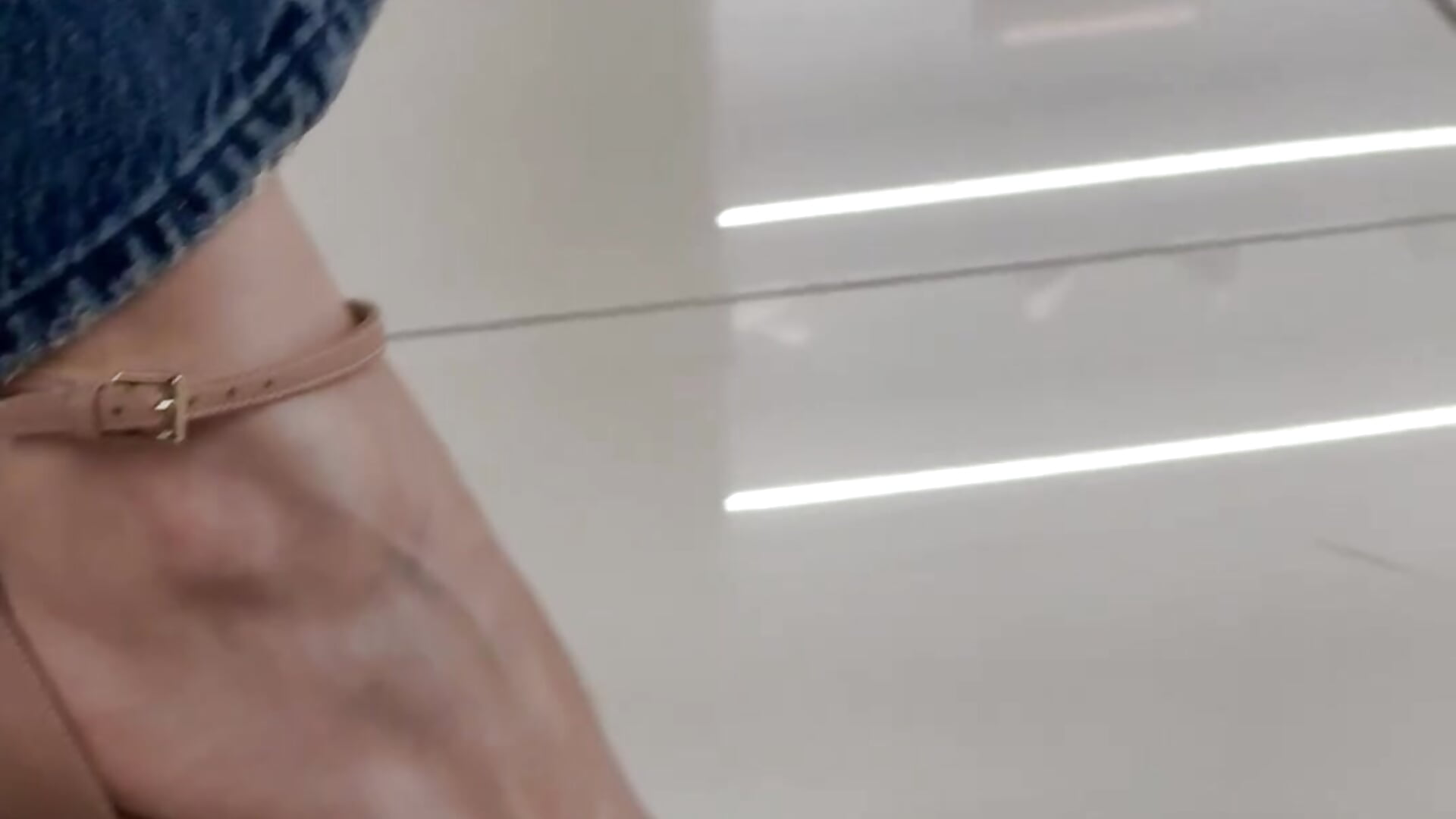 high heels feet legs - video by Crystal_Mind cam model