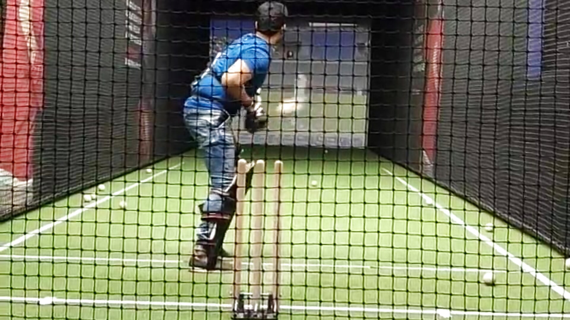 When hitting murlidharan for a six - loveboyrp adlı kamera modelinin videosu