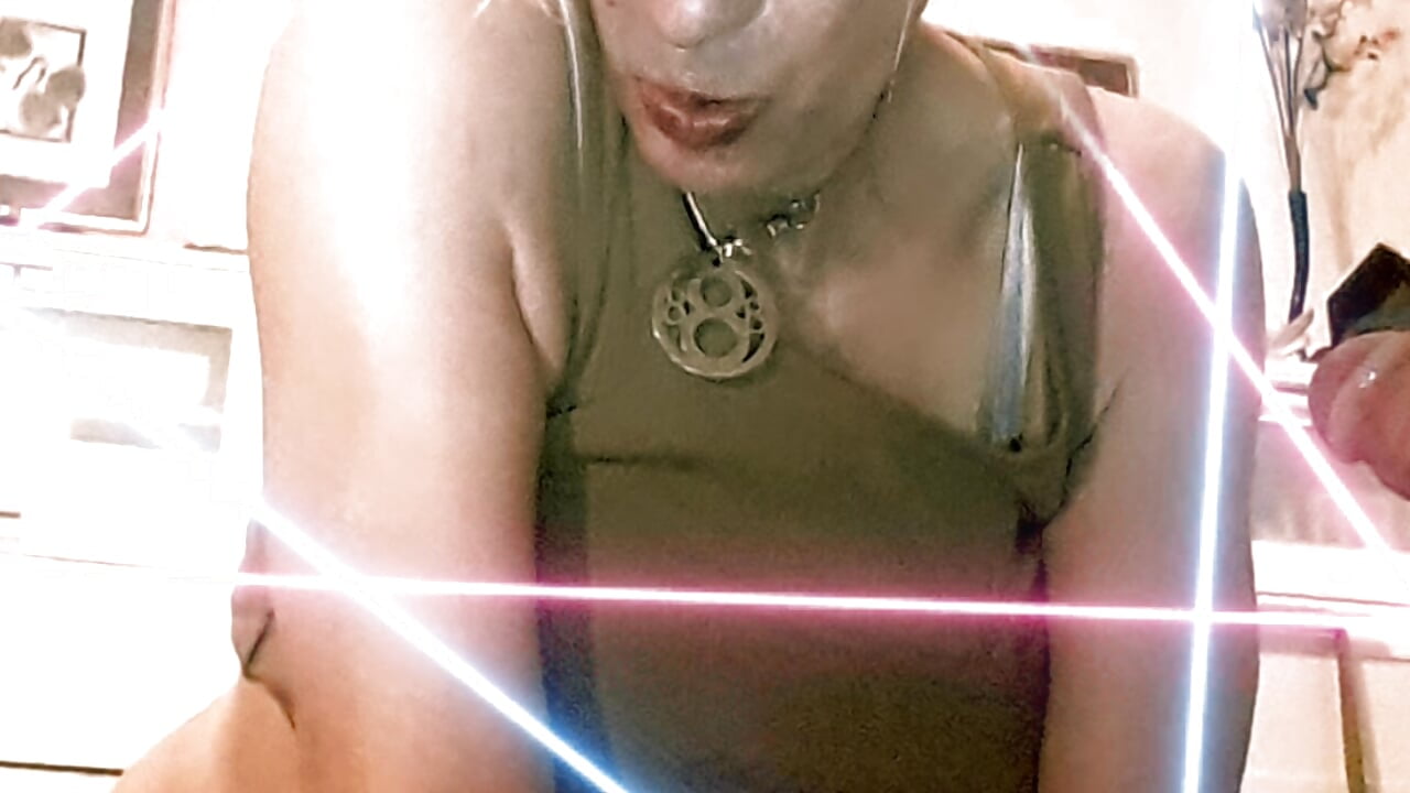 profile-intro-video-1781158449 - video di LadyCrossSuza modella di cam