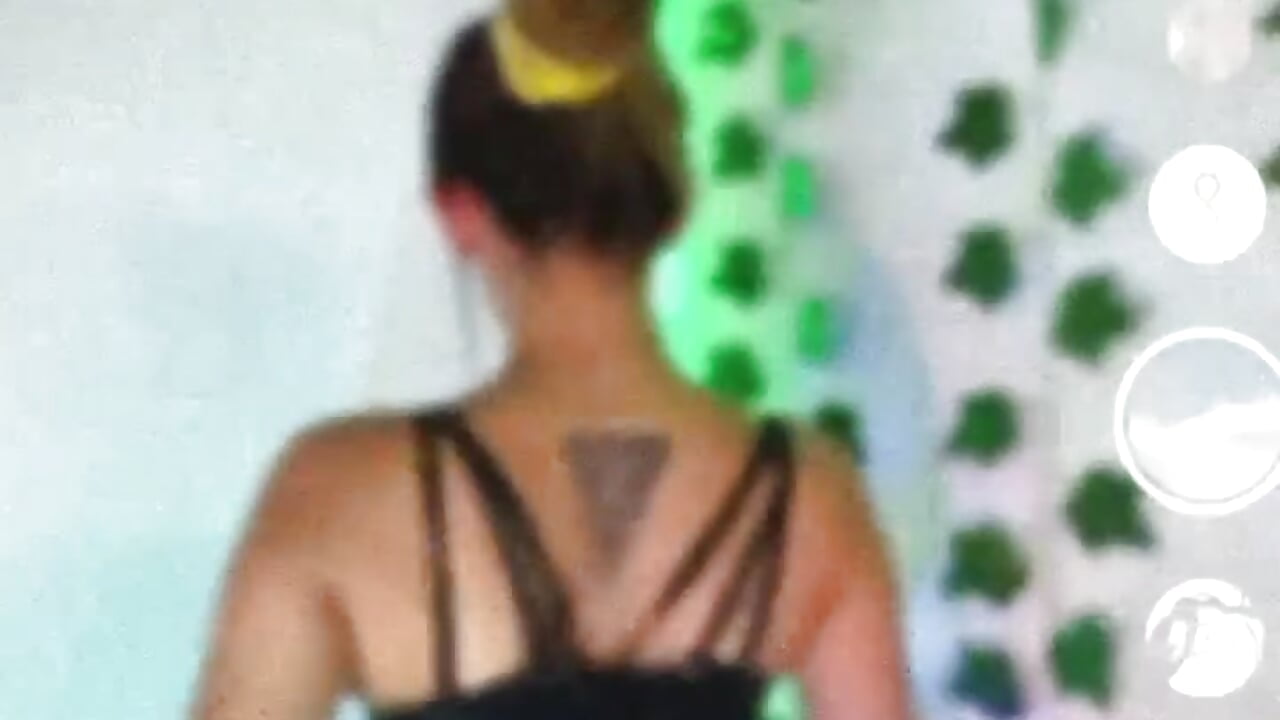 profile-intro-video-1718151084 - video by MissTokio1 cam model