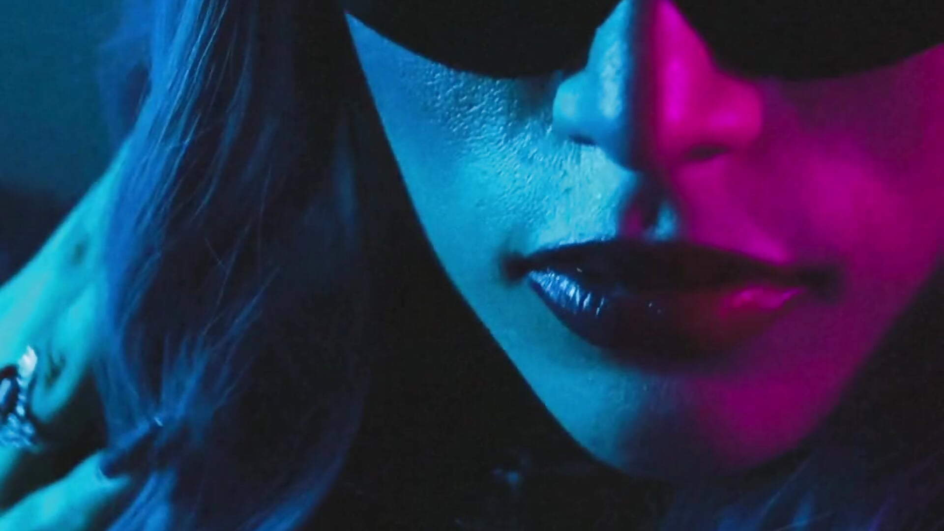 Neon Dreams 📺 - Video von BriaConner_ Cam-Model