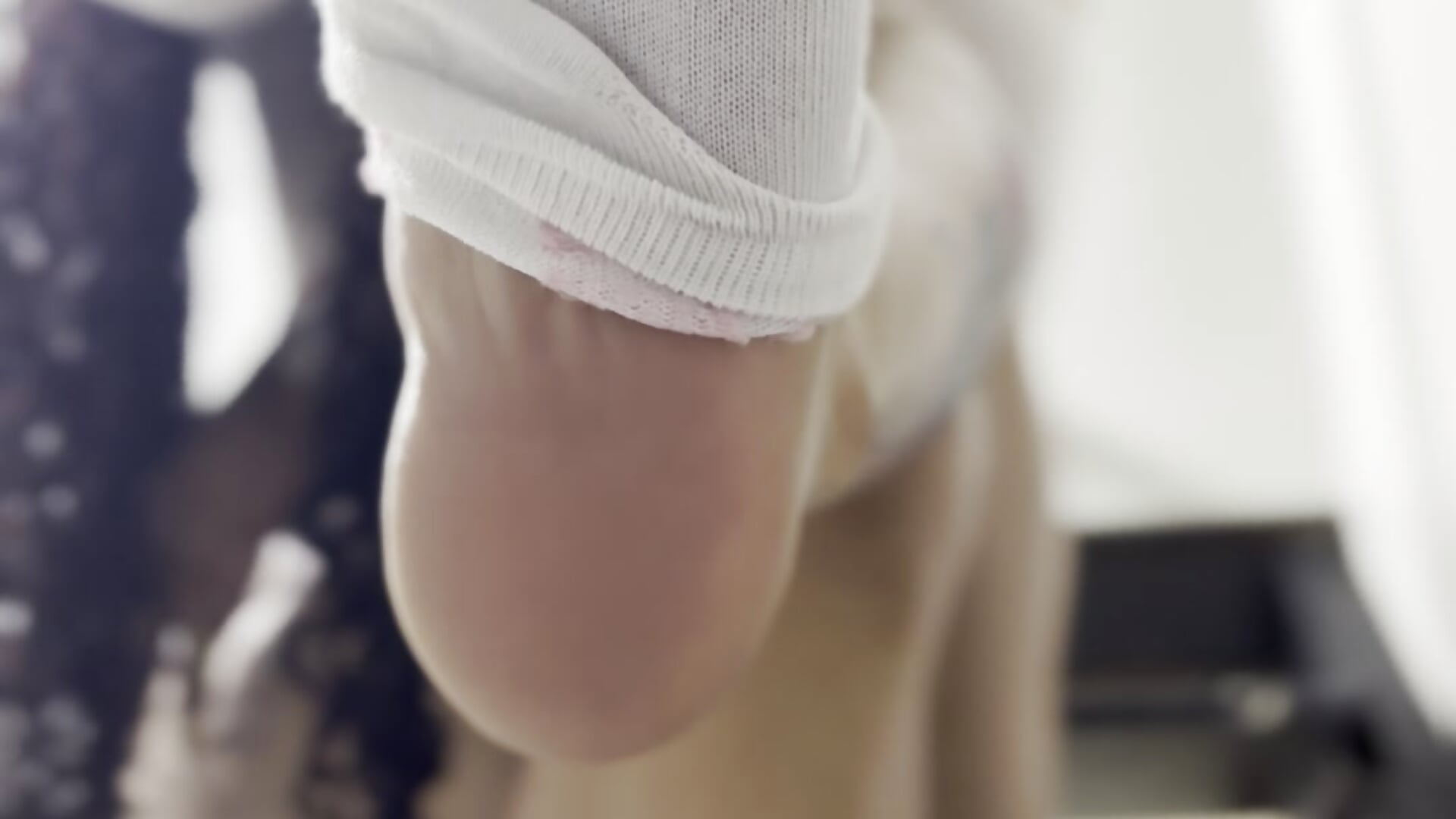 What is your favorite foot?  Suck now slave 🔥
