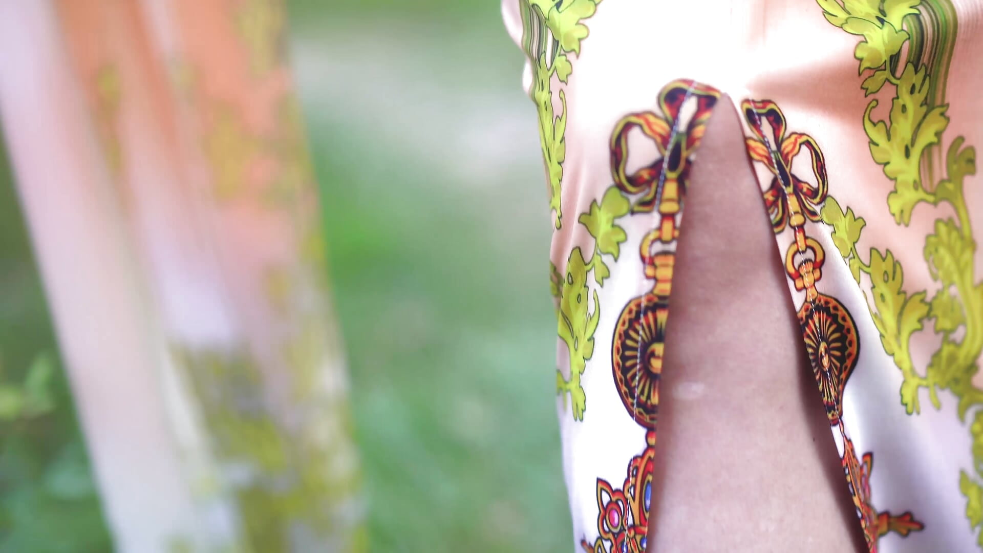 Fused with nature! - video by MinnieDrew cam model