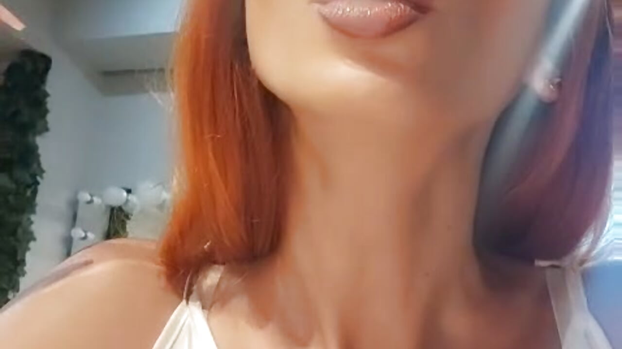 I Exhale, you Fumble - video by MinnieDrew cam model