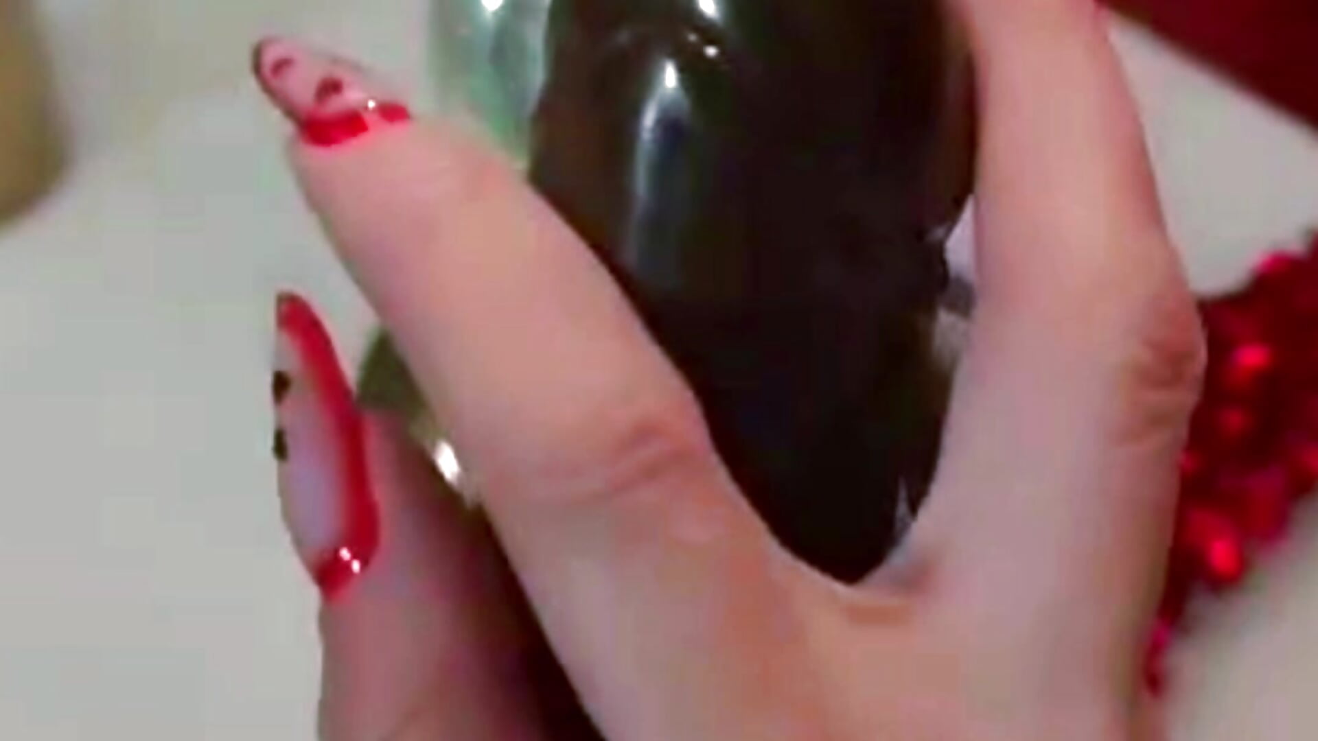 Stroking You To The Last Drop - video by MinnieDrew cam model