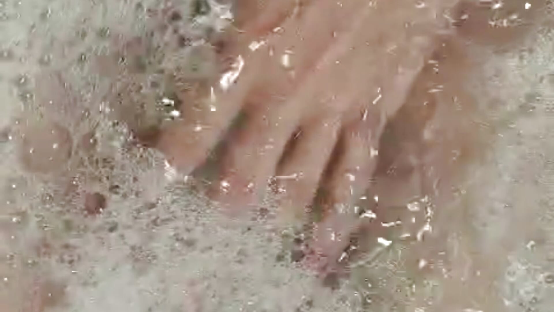 Drink From My Bathtub - video by MinnieDrew cam model