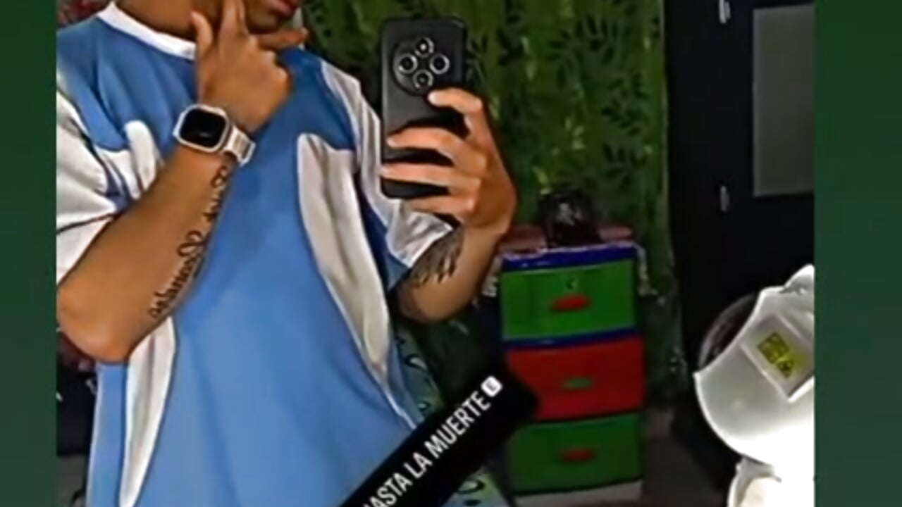 1000042070 - video by Erickleandro cam model